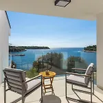 Nelli Ferienhaus Pula