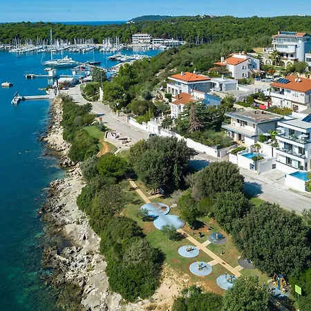 Hébergement de vacances Nelli